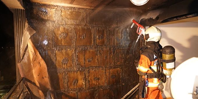 Altdorf UR: Balkonbrand in Wohn- und Geschäftsliegenschaft. Altdorf UR Brand