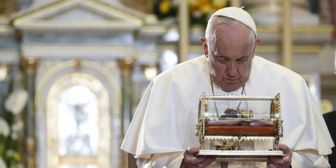 Migration - Papst Franziskus spricht sich für Schutzsuchende aus