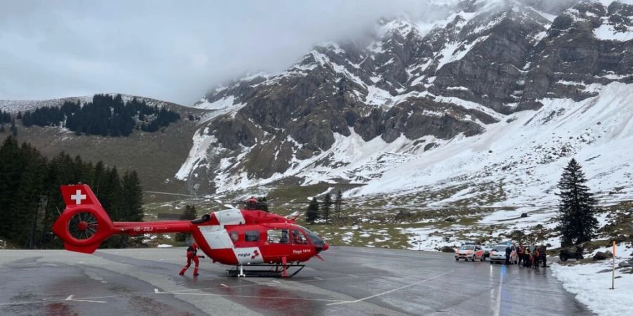 Im Einsatz standen auch zwei Rettungshelikopter.