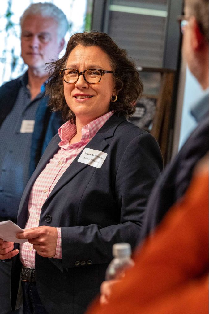 Parlamentspräsidentin Tatjana Rothenbühler begrüsst die Anwesenden.