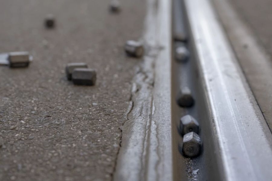 In der Schweiz dürfen Beamte Gummischrot abfeuern.