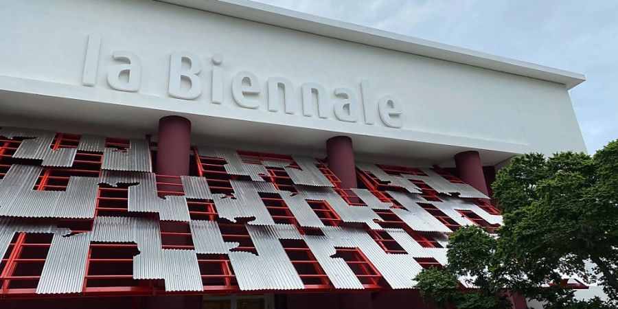 Der Padiglione Centrale, Zentraler Pavillon in den Giardini der 18. Architekturbiennale. Foto: Robert Messer/dpa