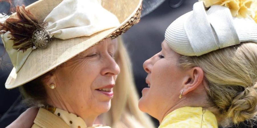 Zara Tindall mit ihrer Mutter, Prinzessin Anne.