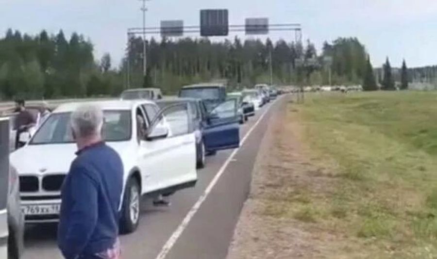 Auch an der russisch-finnischen Grenze kommt es teilweise zu langen Wartezeiten.