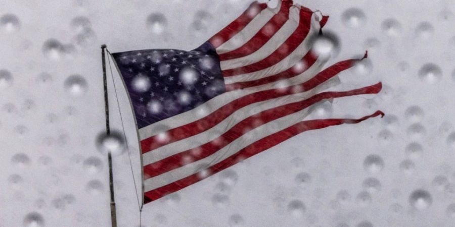 Die USA sind mit einer Rekord-Staatsverschuldung von mehr als 31 Billionen US-Dollar in das neue Geschäftsjahr gestartet. Am Dienstag lag die Verschuldung bei 31,1 Billionen US-Dollar, wie aus Daten des US-Finanzministeriums hervorgeht. (Archivbild)