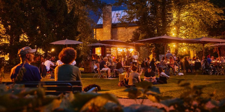 Gastrobetrieb im Volksgarten in Glarus.