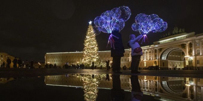 Auf solche Festlichkeiten müssen die Russinnen und Russen in Sankt Petersburg dieses Jahr verzichten. Ukraine Krieg