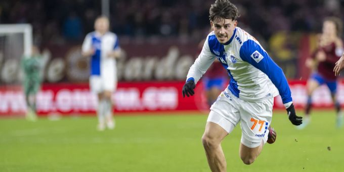 Filipe de Carvalho trifft für GC gegen Xamax. (Archivbild) GC