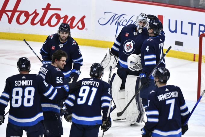 Die Jets liegen an erster Stelle der gesamten NHL. NHL