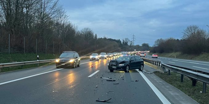 Auffahrkollision auf der A2 bei Neuenkirch. Auffahrkollision auf A2.