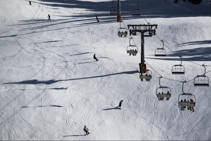 Positiv gesehen muss man beim Skifahren derzeit zumindest nicht frieren.