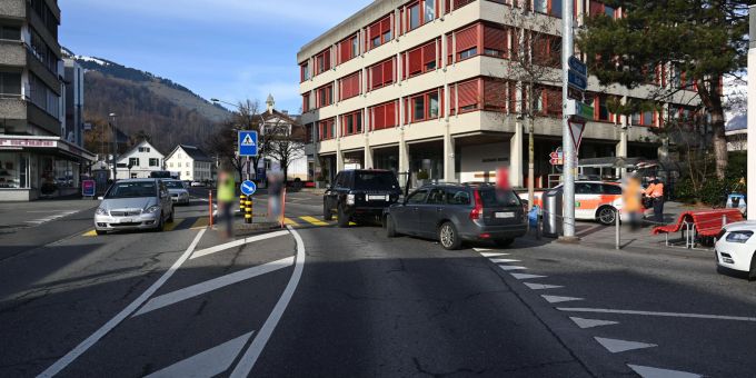 Buchs: Auffahrunfall vor Fussgängerstreifen. Buchs: Auffahrunfall