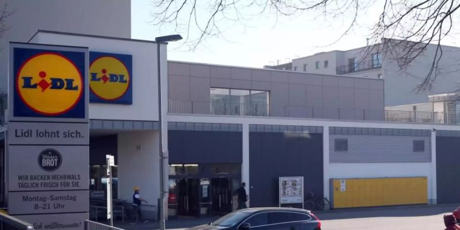 Oben wohnen, unten einkaufen: Auf dem Dach der Lidl-Filiale an der Bornholmer Strasse in Berlin sind Wohnungen enstanden. Foto: Wolfgang Kumm