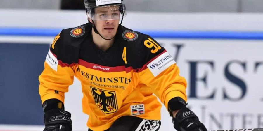 Eishockey-Nationalspieler Moritz Müller in Aktion. Foto: Peter Kneffel