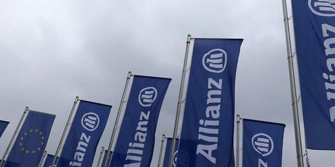 Fahne des Versicherers Allianz (Archivbild). Fahne des Versicherers Allianz (Archivbild).