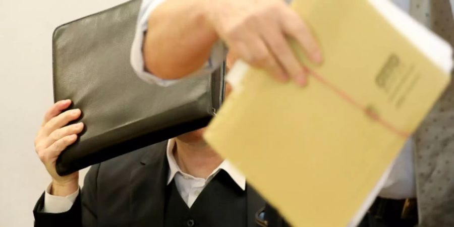 Der Angeklagte vor dem Kölner Amtsgericht