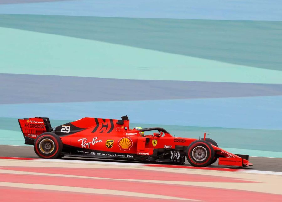 Mick Schumacher beim Formel-1-Test für Ferrari in Bahrain.