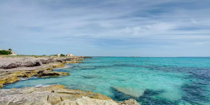 Kein Meer der Welt erhitzt sich laut einem WWF-Bericht so stark wie das Mittelmeer. Foto: Espa Photo Agency/CSM via ZUMA Wire/dpa Kein Meer der Welt erhitzt sich laut einem WWF-Bericht so stark wie das Mittelmeer. Foto: Espa Photo Agency/CSM via ZUMA Wire/dpa