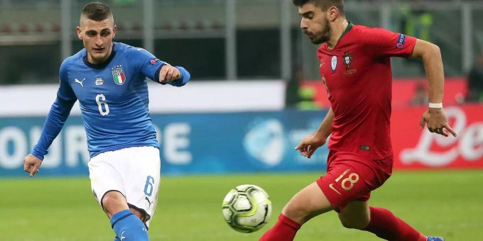 Italiens Marco Verratti im Einsatz gegen den Portugiesen Ruben Neves. Marco Verratti
