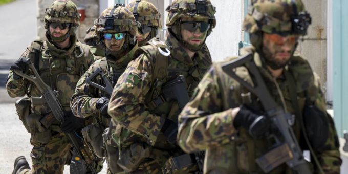 13 Millionen Franken - Armee richtet 2022 leicht weniger Schaden an