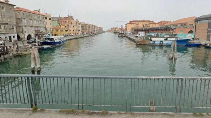 Die Stadt Chioggia ist bei Touristen für Sommer- und Herbstferien sehr beliebt. Chioggia
