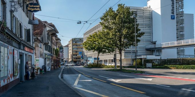 Das Altstadt Parkhaus bei der Baselstrasse in der Stadt Luzern. Das Altstadt Parkhaus bei der Baselstrasse in der Stadt Luzern.