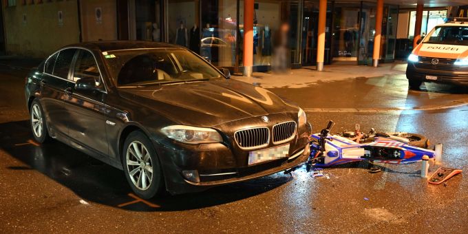 Buchs SG - Motorradfahrer (20) bei Kollision mit Auto verletzt