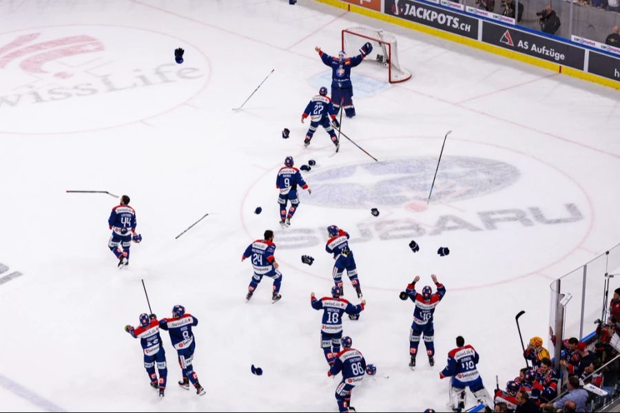 Die ZSC Lions gewinnen Spiel 7 gegen Lausanne und sind Schweizer Meister.