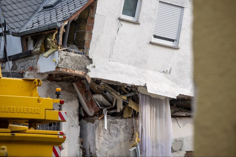 Ein Stockwerk des Hotels war eingebrochen.