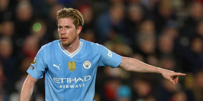 Kevin de Bruyne wird laut Trainer Pep Guardiola Manchester City in dieser Saison nicht verlassen. Kevin de Bruyne