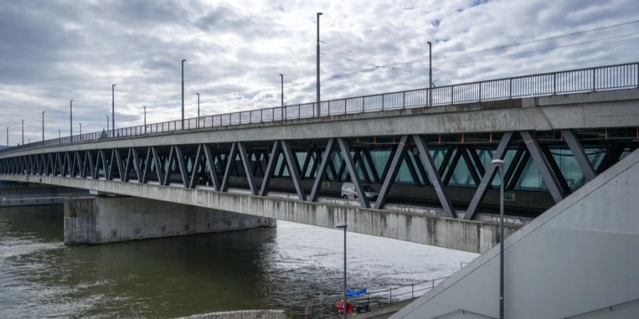 obdachloser mord dreirosenbrücke täter