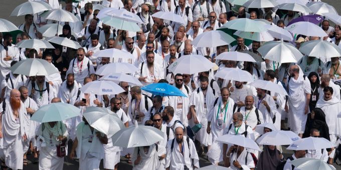 Die Hadsch beginnt in Saudi-Arabien bei 40 Grad mit 1,5 Millionen Pilgern. (Archivbild) Pilger