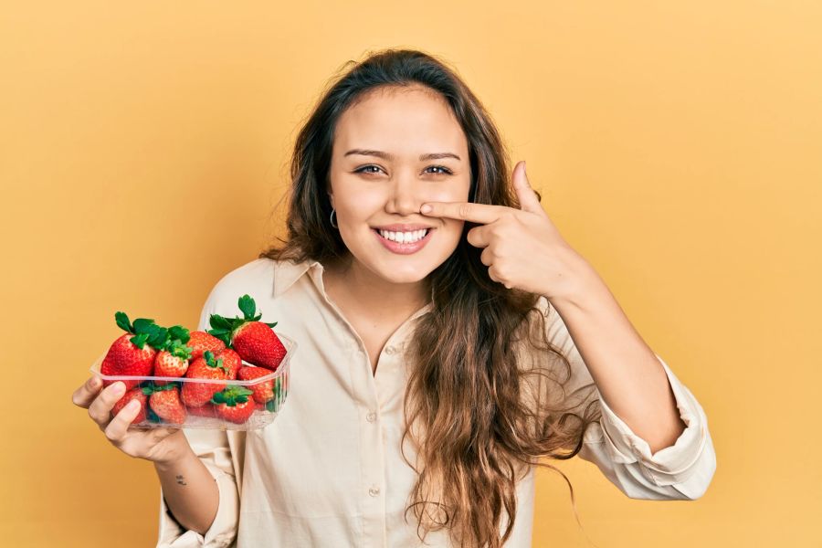 Frau Erdbeeren Gesicht