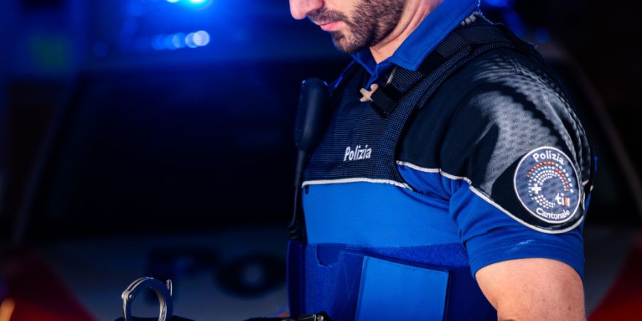 An der Festnahme von Luxusautodieben waren die Kantonspolizeien Tessin, Wallis, Waadt, Genf, Bern und Neuenburg beteiligt. (Symbolbild)