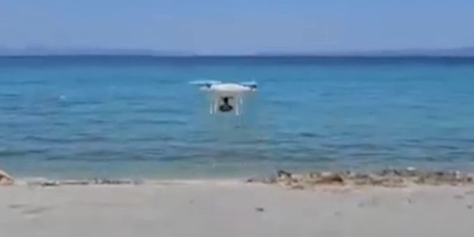 Eskalation - Griechen kämpfen sogar mit Drohnen gegen Touri-Liegestühle