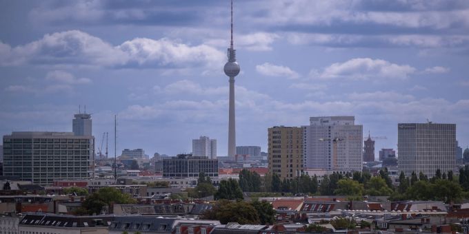 Berlin ist inzwischen die zweitteuerste Miet-Stadt Deutschlands. Berlin ist inzwischen die zweitteuerste Miet-Stadt Deutschlands.