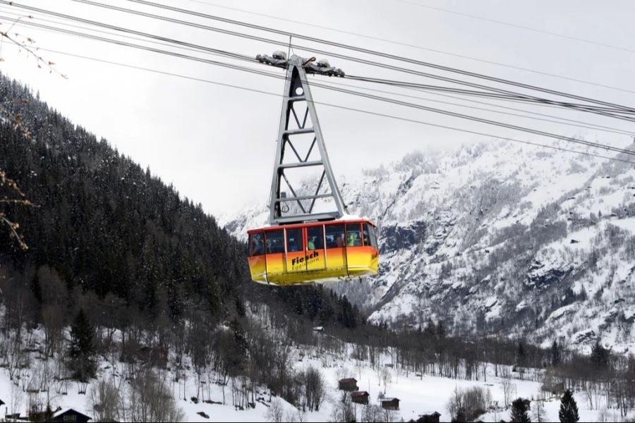 Auch in Fiesch VS kam es zu langen Wartezeiten vor der Gondelbahn Richtung Fiescheralp.