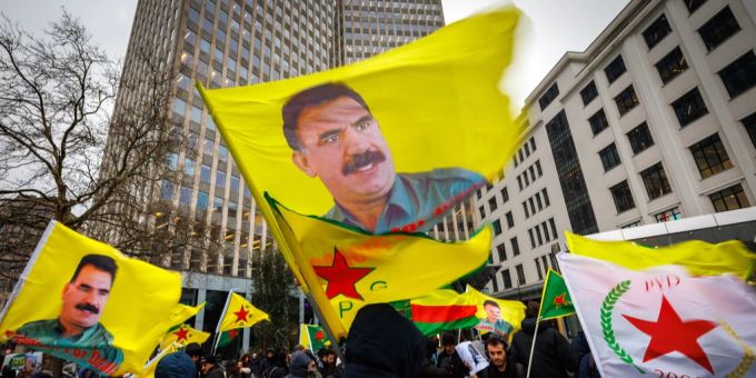 Türkei: Opposition darf inhaftierten PKK-Führer Öcalan besuchen. Öcalan