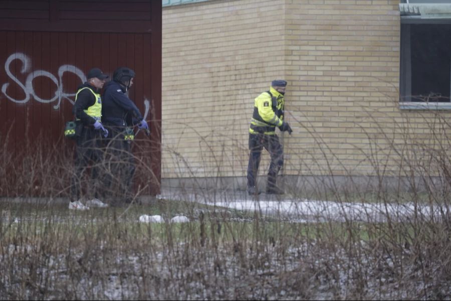 Die Polizei im Einsatz nach dem mutmasslichen Amoklauf im schwedischen Örebro.