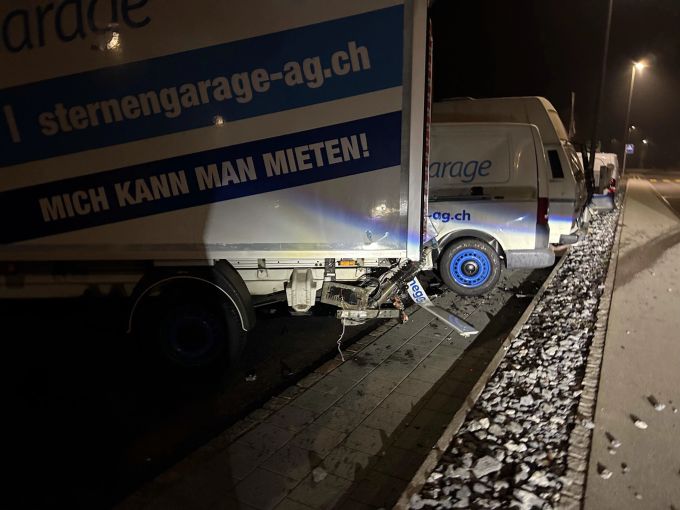Beim Unfall entstand ein Sachschaden. Sachschaden
