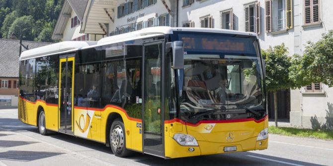 Postauto Bus Spital überfüllt