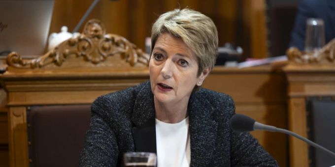 Bundesrätin Karin Keller-Sutter hat sich positiv über die EU-Verhandlungen geäussert. Bundesrätin Karin Keller-Sutter