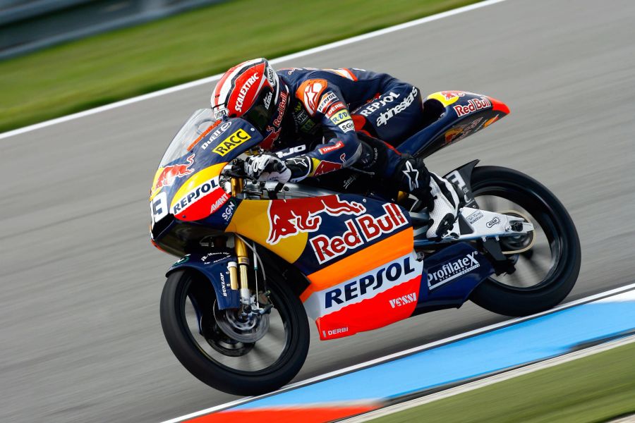 2010 gewann Marquez auf Derbi 10 von 17 Rennen und den WM-Titel in der 125er-Klasse.