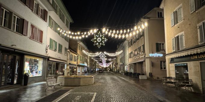 Baselland - Weihnachtsdeko brennt auch nachts – das ist der Grund