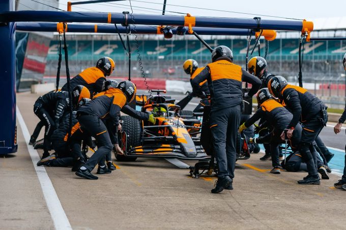 McLaren setzt den MCL39 im Jahr 2025 in der Formel 1 ein. McLaren MCL39 Formel 1