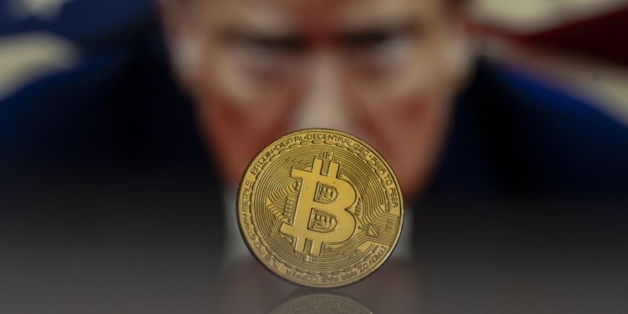 Mehr als eine Milliarde Dollar mit Krypto-Deals und eigenen Münzen: Donald Trump versteht, wie er seinen privaten Reichtum vom Präsidentenamt aus noch mehren kann. (Archivbild)