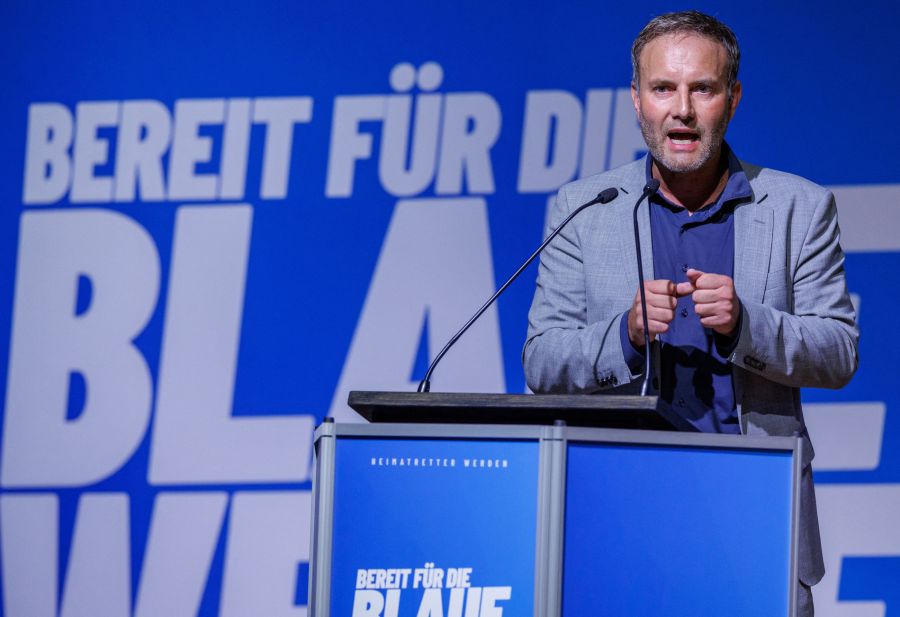 AfD-Co-Landeschef Enrico Schult verlangt, dass Gläser im Fall eines Wahlerfolgs auf sein Mandat verzichtet.