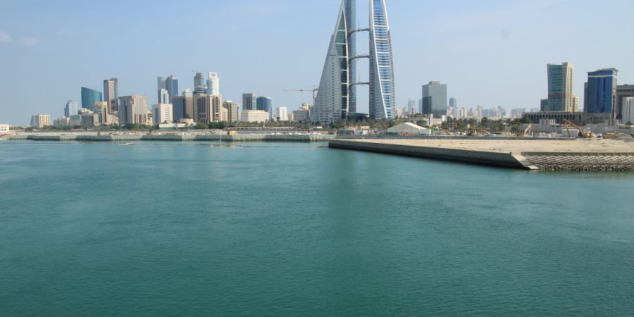 ARCHIV - Blick auf die Skyline von Manama. Foto: Cindy Riechau/dpa