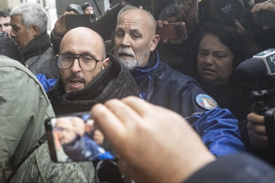 Der Betreiber der Bar, Jacques Moretti, ist wie seine Ehefrau Jessica unter Auflagen auf freiem Fuss.