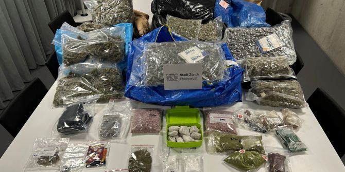Kilogramm Drogen Sichergestellt